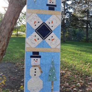 BLD-006 – “SNOW DAYS” Table Runner